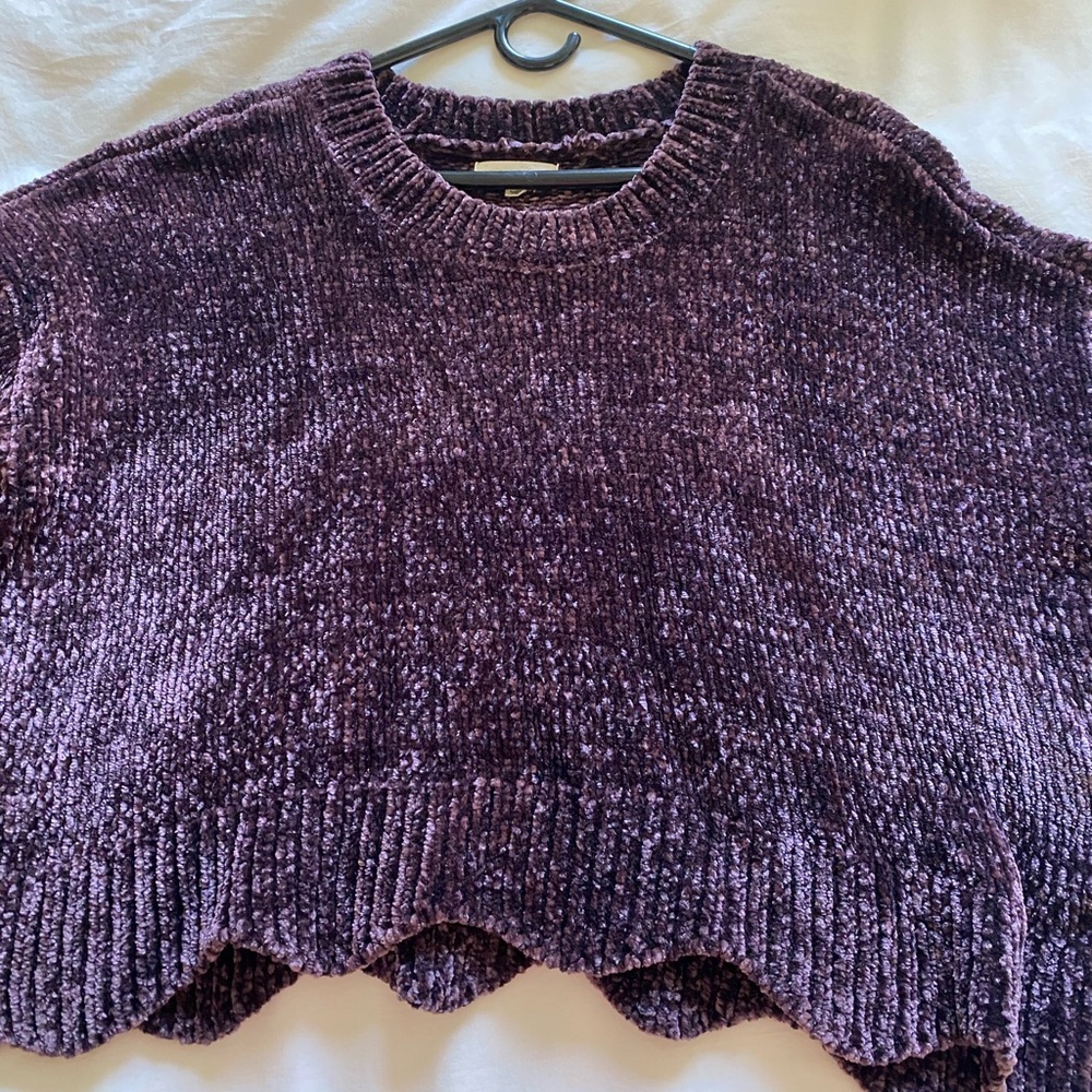 Pacsun Scalloped‎ Sweater
